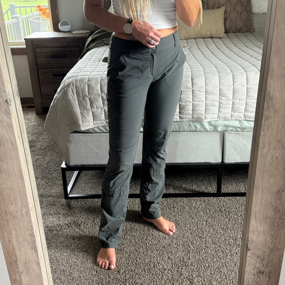 Columbia Grey Women's Straight Leg Pants